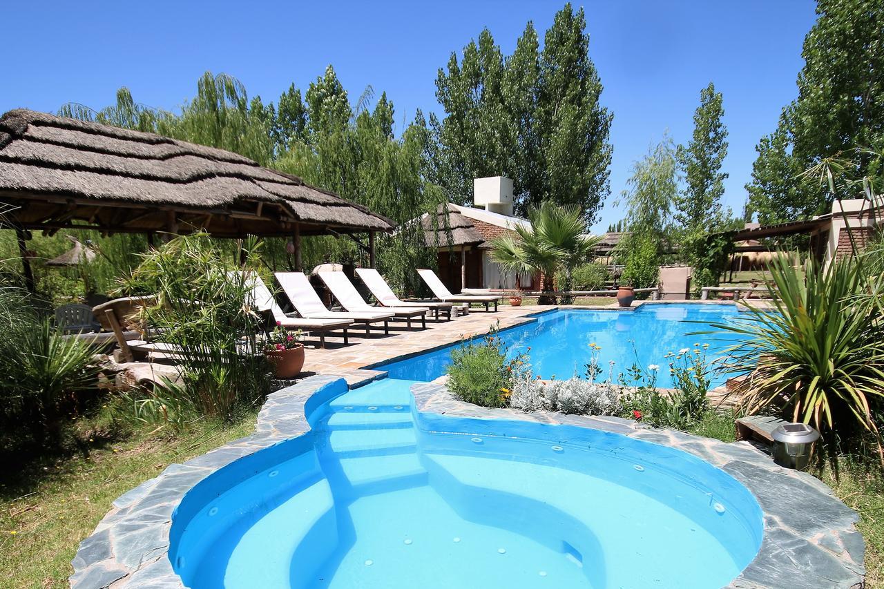 Cabanas El Pueblo Escondido Hotel ซานราฟาเอล ภายนอก รูปภาพ